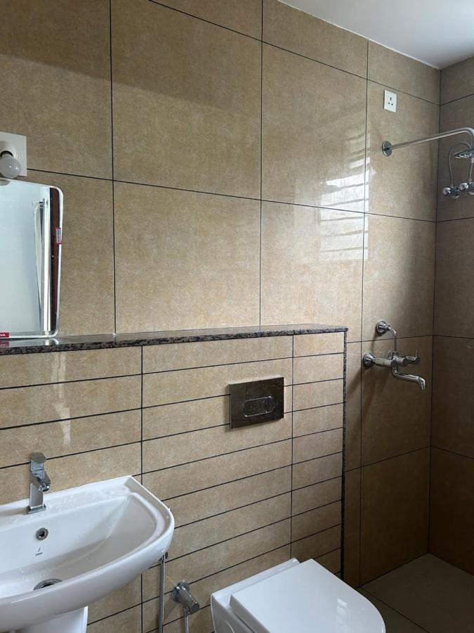 Lux Serviced Apartments Kochi Exterior photo